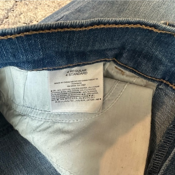 Old Navy Boyfriend Skinny Jeans Size 4 - Picture 5 of 5
